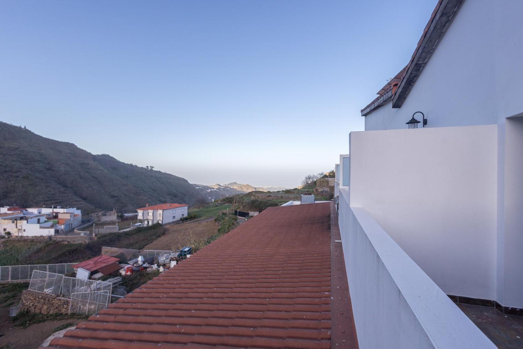 Balcon De La Mina Suites - Aircon And Terrace With Views Вега де Сан Матео Экстерьер фото